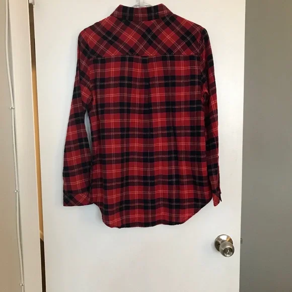 BeachLunchLounge Plaid Button-Up Top - Size S - Picture 3 of 9